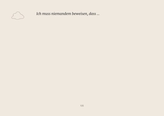 Weißer Hintergrund mit grauer geometrischer Form und Textüberlagerung in Schwarz.